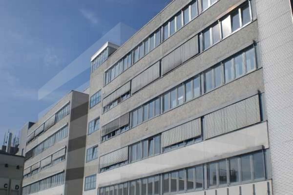 KLE!N - Provisionsfrei - Büro- und Geschäftshaus mit Dachterrassen