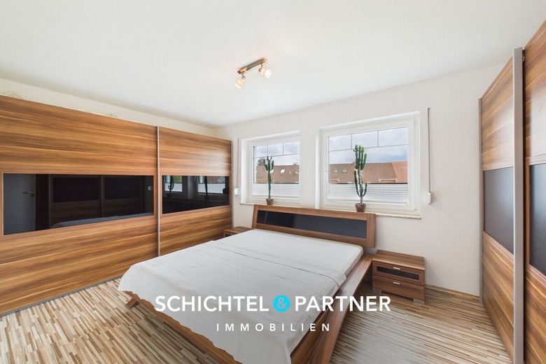Brinkum |Sofort Einziehen: Modernisiertes Reihenhaus mit Süd-Garten – S&amp;P | Schlafzimmer