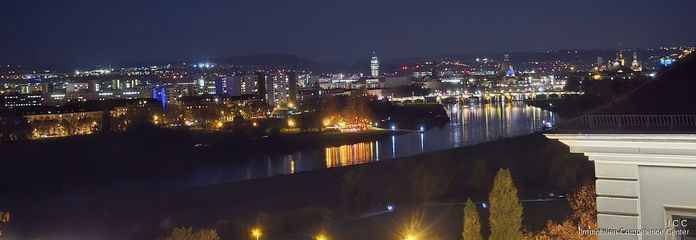 Die Aussicht bei Nacht - vom Penthouse auf Dresden