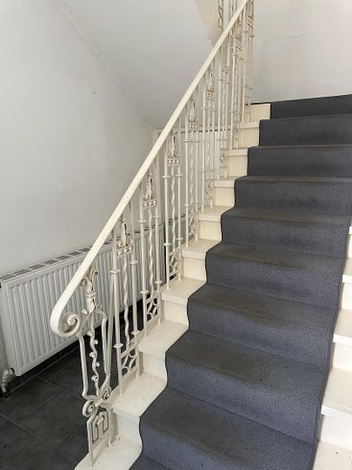 „The Garden Loft“ – Private Refuge of the Highest Class – EG. Treppe