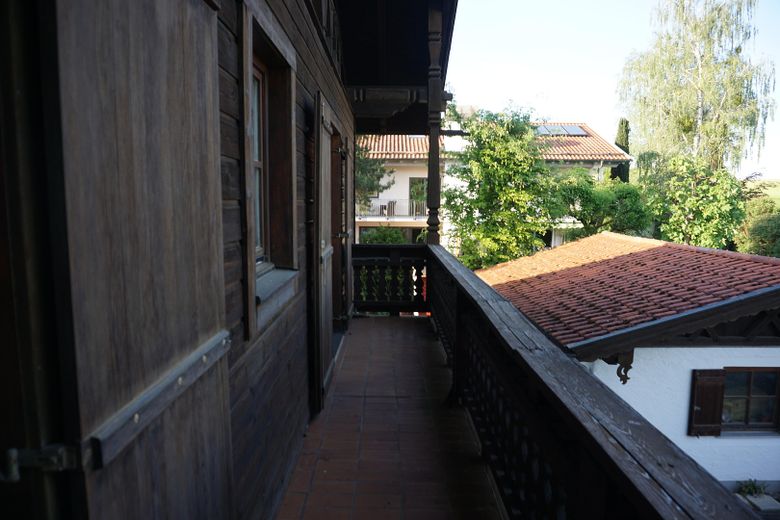 Großes Haus/Mehrgenerationenhaus in Huglfing von privat – Balkon Ostseite 1. OG