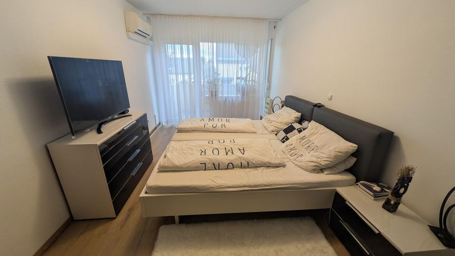 *Bez prowizji*- zadbany, przyjazny rodzinie skrajny dom szeregowy (procedura ofertowa) – Elternschlafzimmer OG