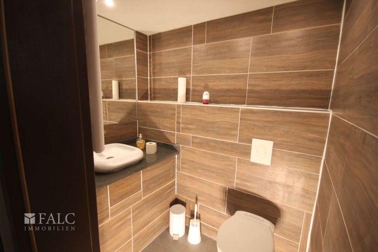 Verwirklichen Sie Ihren Traum vom eigenen Restaurant! – Damen WC