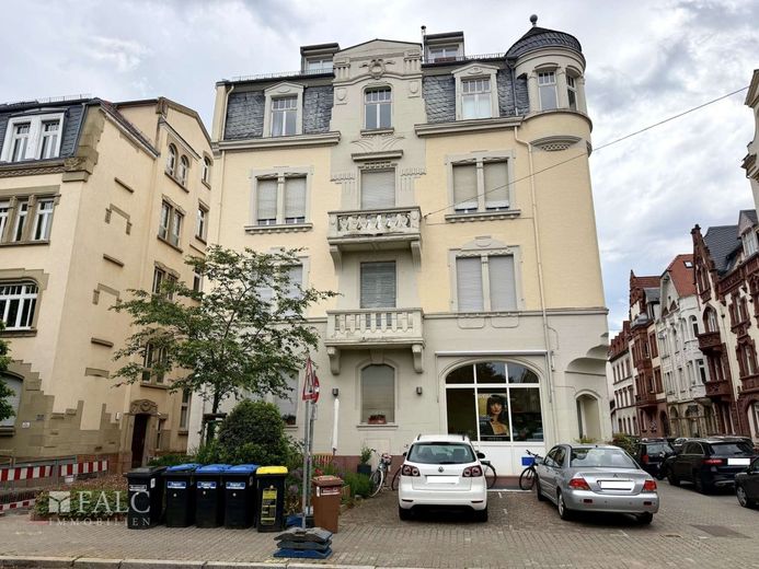 Lichtdurchflutete Altbauwohnung mit Terrasse in einer der begehrtesten Lagen Heidelbergs – Außenansicht Haus