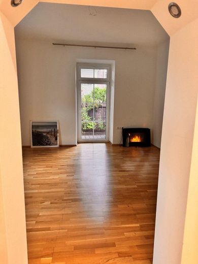 Blick Wohnzimmer -> Terrasse