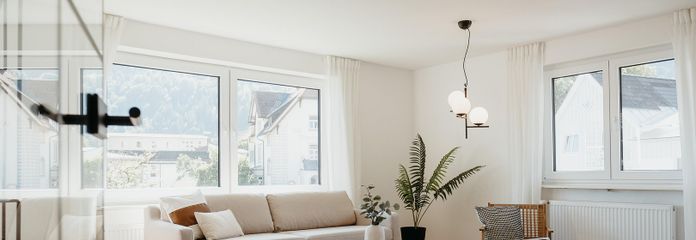 Erstbezug nach Sanierung | Helle 3,5-Zimmer-Wohnung mit Südbalkon (provisionsfrei & einzugsbereit)