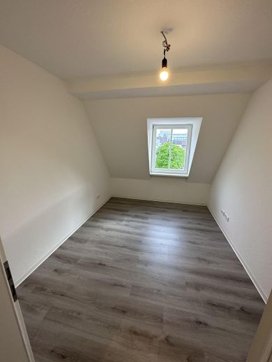 Kernsanierte 8-Zimmer Wohnung - Blick über Pforzheim – Zimmer 4
