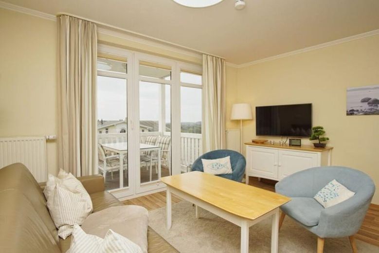 Beim Frühstückskaffee schon den Meerblick genießen – 3-Zimmer-Wohnung in allerbester Lage – und die Fernseh-Ecke