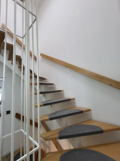 KERNSANIERTES RMH | CA. 170 m² WOHNFLÄCHE | AUFSTOCKUNG WIRD AKTUELL REALISIERT | PROVISIONSFREI – Foto 2
