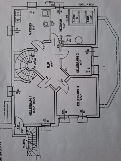 Repräsentatives Einfamilienhaus mit separaten Gewerbegebäude Werkstatt/Lagerhalle – Keller 