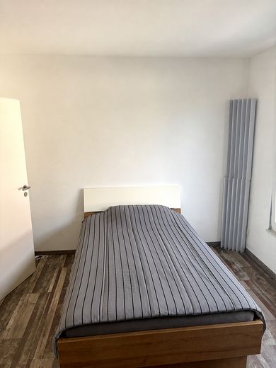 Reihenmittelhaus zu verkaufen – Schlafzimmer 2/ Arbeitszimmer