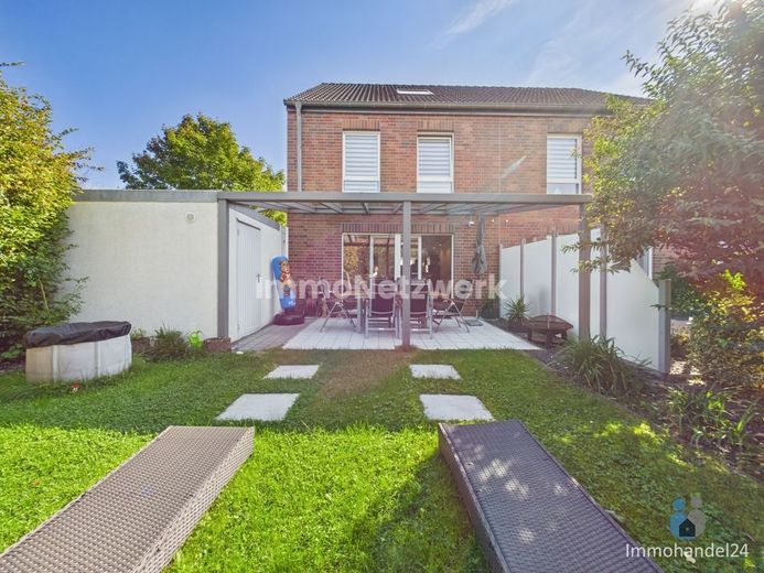 TOPLAGE***vollunterkellerte DHH mit Garage &amp; toller Wohnlage***NEU – Rückfront / Garten
