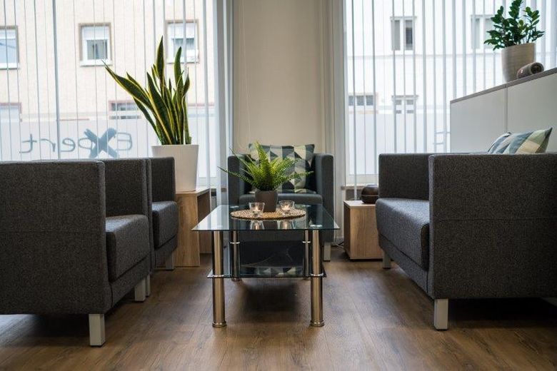 Oberpfalz’daki Weiden’in en iyi konumunda aydınlık ofis kiralık – Fotoğraf 3