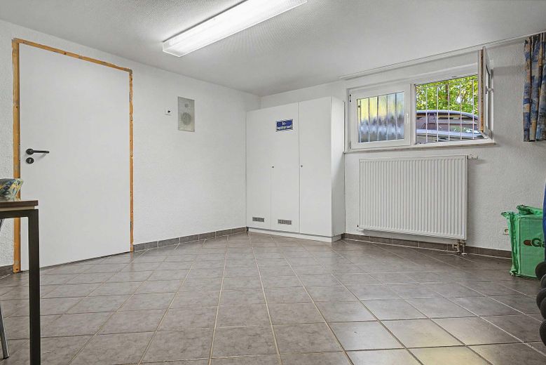 Три рівні, два зали, ваша ідея! 435m² над дахами Пфорцгайма – Nebenräume
