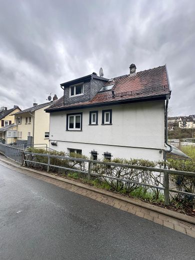 Hausansicht Straße