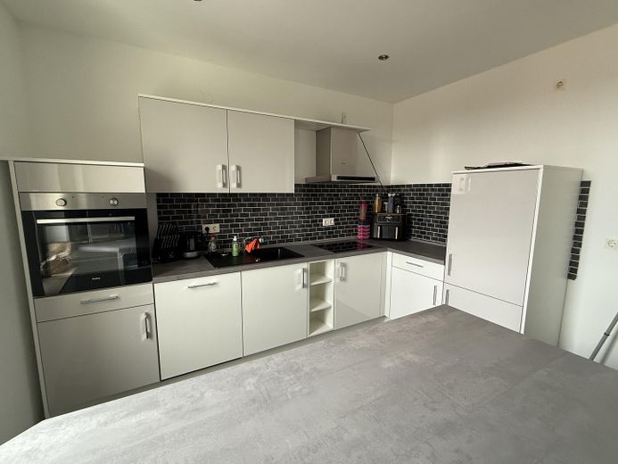 Moritzberg: 4,5-Zimmer-Maisonette-Wohnung mit Balkon und Garten – Küche OG 2  (Mietereigentum)
