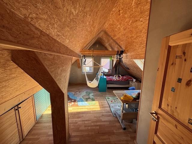 DG Kinderzimmer (links)