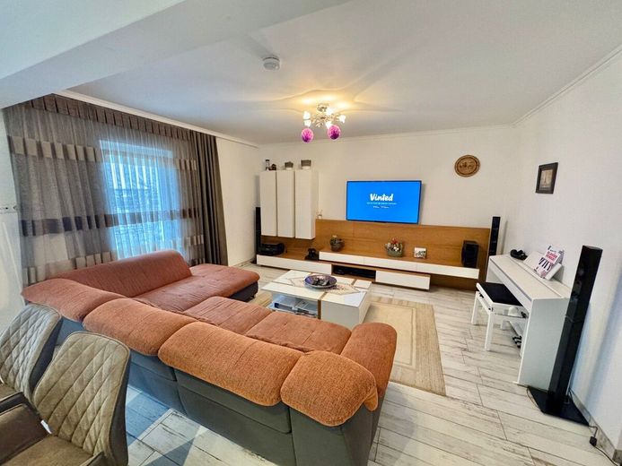 HORN IMMOBILIEN ++ RESERVIERT! Neustrelitz großes tolles Einfamilienhaus mit vielen Extras auf großem Grundstück – Wohnzimmer