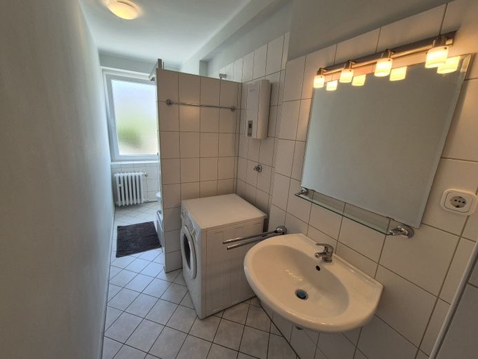 شقة مفروشة في Rüttenscheid، مع إمكانية الوصول إلى الإنترنت، مناسبة حتى 3 أشخاص – d6d34a89ccde7d2686a8b1f8506ec45ac0517f4a.jpg