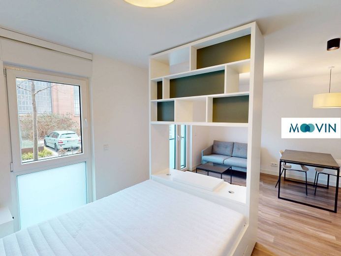 URBAN BASE: Vollmöbliertes 1-Zimmer-Apartment mit EBK, ALL-IN-MIETE, UVM. im Wiesbadener Stadtzentrum – Ansicht I: Schlafbereich