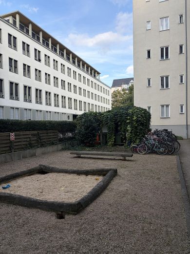 BOŞ! City-West'te büyüleyici 2,5 odalı daire - Sahibinden satış – Hinterhof