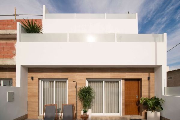 Schöne Villa mit Pool zu verkaufen