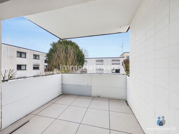 NEU***sanierte, leerstehende 4 Zimmer ETW mit Balkon und TG-Stellplatz***TOPPREIS – Balkon