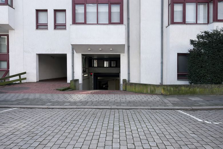 Tiefgarageneinfahrt