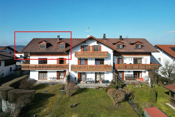 Provisionsfrei - 3 Zi. DG-Wohnung inkl. TG mit Wendelsteinblick - FREI