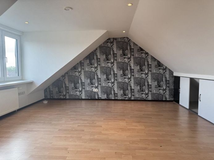offene Besichtigung - Samstag 17-18 Uhr - 4 Zimmer ETW inkl. Garage – Zimmer1