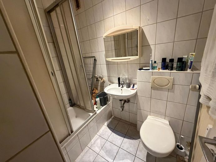 1-Zimmer Wohnung zentral in Pforzheim zu vermieten – Bad