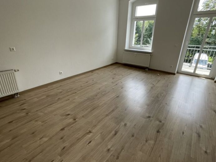 Merkeze yakın! 1. kat / Pencereli banyo / Laminat / Balkon – Fotoğraf 1