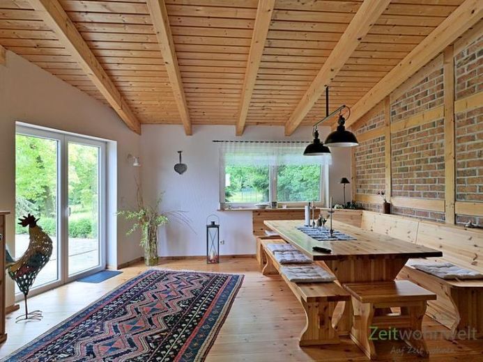 (EF0309_M) Weimar: Gelmeroda, neu gebautes Wohnhaus im alpenländischen Stil mit Grundstück, Kamin, WLAN, vollmöbliert – फोटो 1