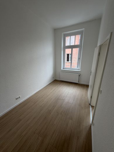 Frisch sanierte 2-Zimmer-Altbauwohnung – Schlafzimmer