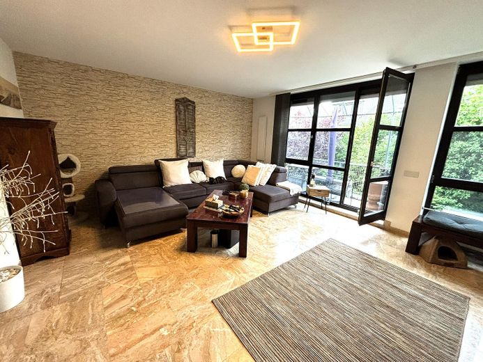--> 4 ZK2B2B - Maisonette - wie ein Haus - in ruhiger Süd-West-Wohnlage – Wohnzimmer