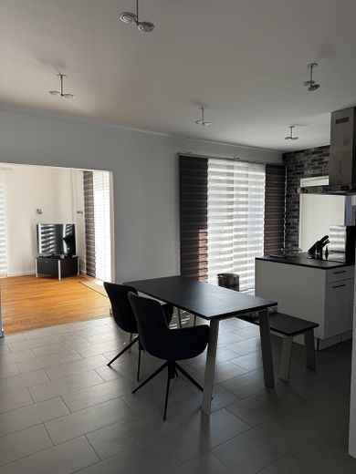 Bungalow angolare - accessibile e confortevole, in una posizione TOP molto tranquilla – Küche Blick Wohnzimmer