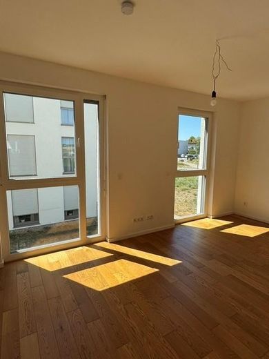 ¡Apartamento de 4 habitaciones con cocina americana y gran balcón! ¡Moderno, cómodo y excelentemente comunicado! – Schlafzimmer 
