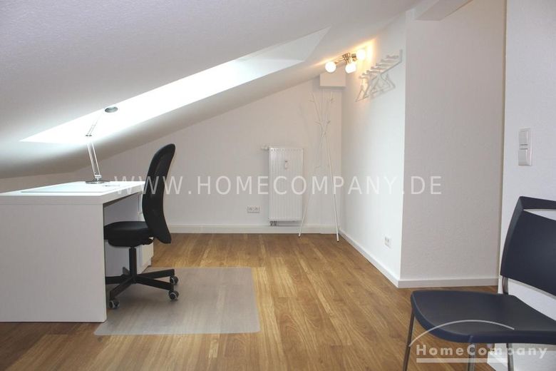 19252 HomeCompany Dresden Möbliert/Furnished Traumhafte Maisonette mit Blick zur Elbe! max. 2 Personen – ebf2cf3090584296d7f8527bb142e0f7fde9227f.jpg
