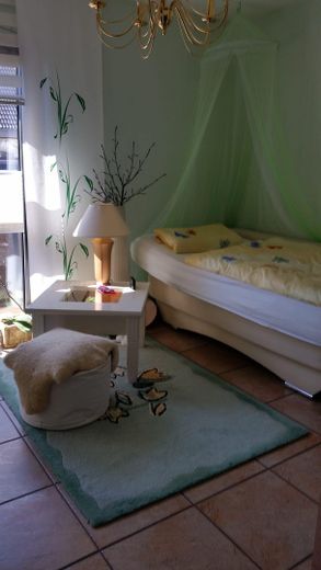 Helle 3 Zimmer-Wohnung in Eicken – Schlafzimmer