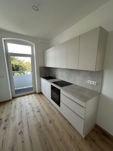 Kernsanierte 4-Zi-Altbauwohnung mit Balkon im Herzen Bambergs – Hochwertige Küche