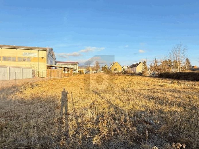 TERRENO CON OPCIÓN RESIDENCIAL Y COMERCIAL – Foto 1