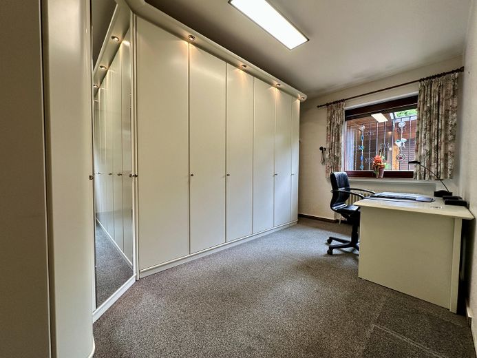 Zimmer III EG