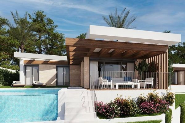 Eingeschossige Villen mit 2 Schlafzimmern, 2 Bädern, optionaler Dachterrasse, Klimaanlage, Meerblick, Kfz-Stellplatz und Privatpool