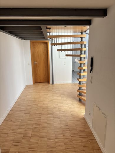 Sobre los tejados de Leipzig: dúplex de 2,5 habitaciones con 25 m² de terraza-solárium en la azotea en Rosental/Zoo – Foto 7