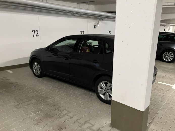 Neuwertige 4-Zimmer-Wohnung am Georgenberg | 2 TG-Stellplätze | Baujahr 2021 | provisionsfrei – Tiefgaragenstellplatz 2