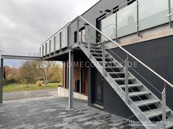 Sehr schöne, moderen 2 Zi.-Wohnung, Neubau, mit großer Terrasse. – 7fe4410a94d904f104193f412d793d569128983a.jpg