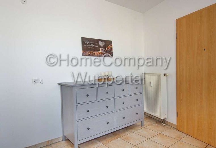 Modern 2 room apartment with large roof terrace and DSL at the central point in Remscheid – b3e6ef4193443b2a278e99dfda85b8c64bc80fcf.jpg