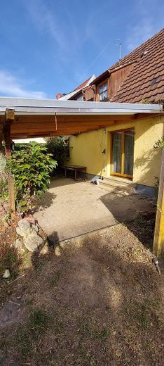 Hazır bir ev değil. Kendi EVİNİZİ yaratma fırsatı – Terrasse