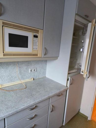 Piso de 3 habitaciones con balcón en buena ubicación, Berlín Norte-Charlottenburg, directamente del propietario – Küche 2