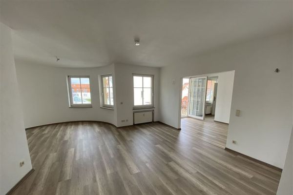 Altenburg* City Center* großzügige 3 Raum-Whg. * Balkon*Tageslichtbad*G-WC* sep. Küche*